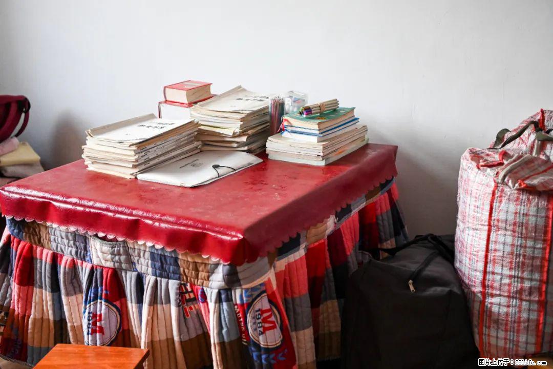 全网追的“扁担女孩”,找了一份暑假工,时薪12元 - 三亚生活资讯 - 三亚28生活网 sanya.28life.com